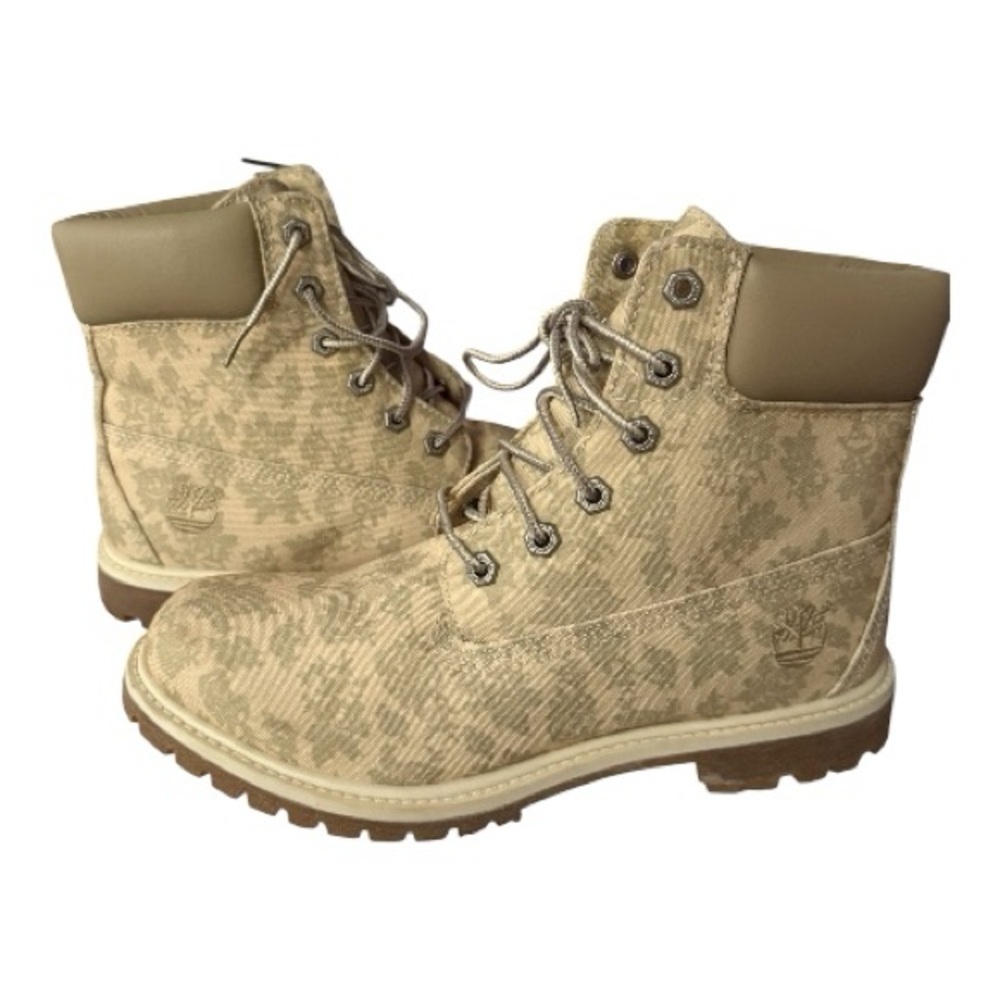 BRAND NEW Timberland 6" Limited Edition 6248B Cream Floral boots